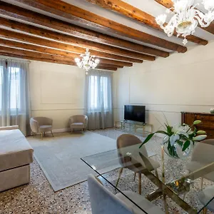 Apartament San Vio Palace Luxury, Wenecja
